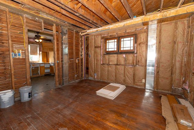 1109 Diamond Avenue, South Bend, IN 46628