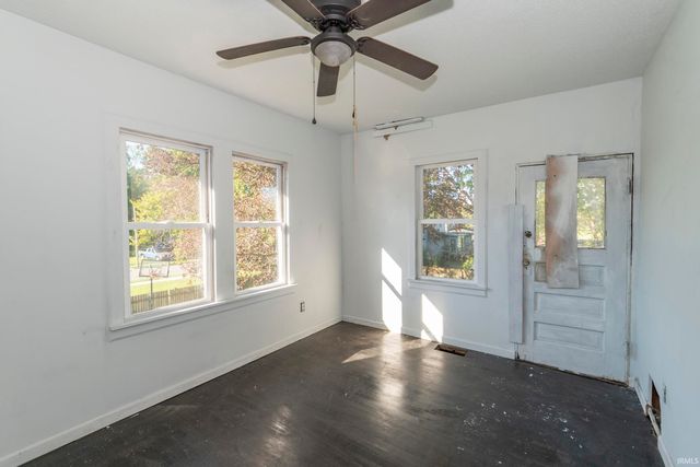 1109 Diamond Avenue, South Bend, IN 46628