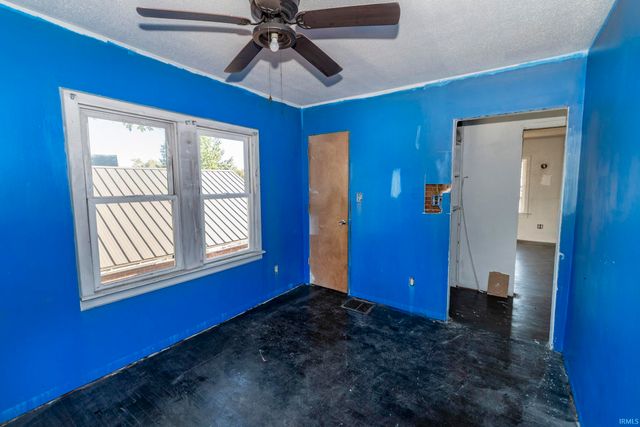 1109 Diamond Avenue, South Bend, IN 46628