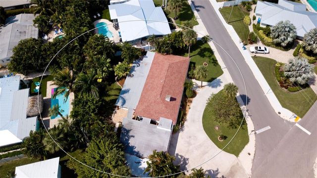 5506 HOLMES BOULEVARD, Bradenton Beach, FL 34217