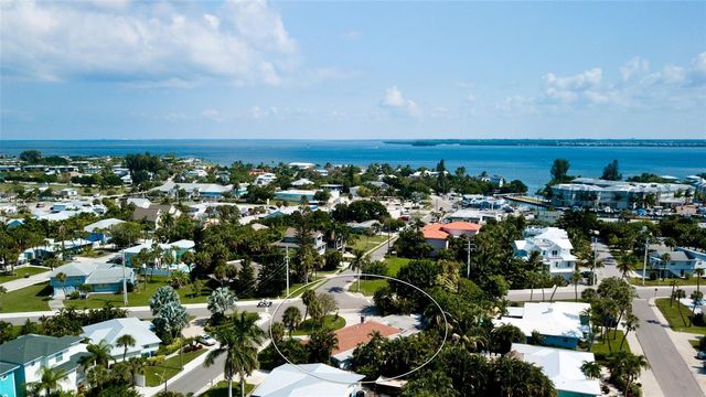 5506 HOLMES BOULEVARD, Bradenton Beach, FL 34217