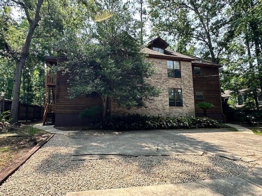 Image 31 of property listing at 1233 Cross Creek Circle, Tallahassee, FL 32301