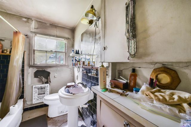 8101 Howard Drive, Houston, TX 77017