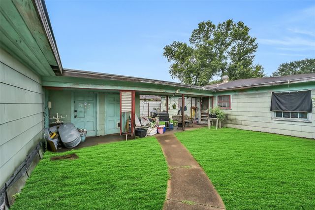 8101 Howard Drive, Houston, TX 77017