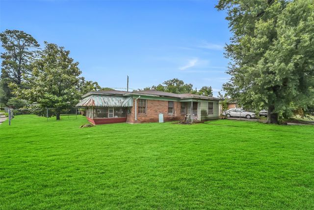 8101 Howard Drive, Houston, TX 77017