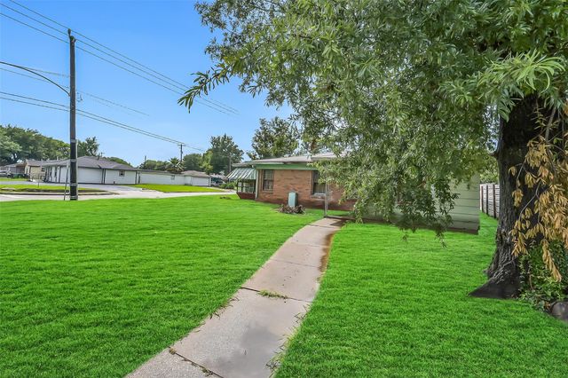 8101 Howard Drive, Houston, TX 77017