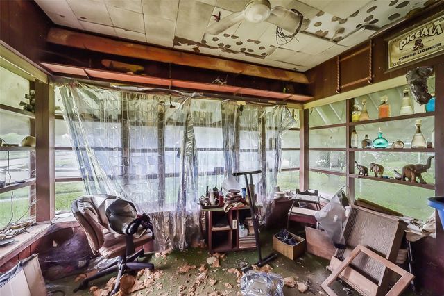 8101 Howard Drive, Houston, TX 77017