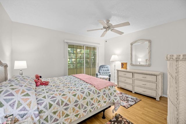 2600 SE OCEAN Boulevard DD-8, Stuart, FL 34996