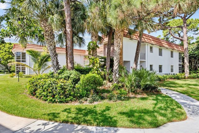 2600 SE OCEAN Boulevard DD-8, Stuart, FL 34996