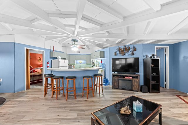 702 Seashell Drive, Surfside Beach, TX 77541