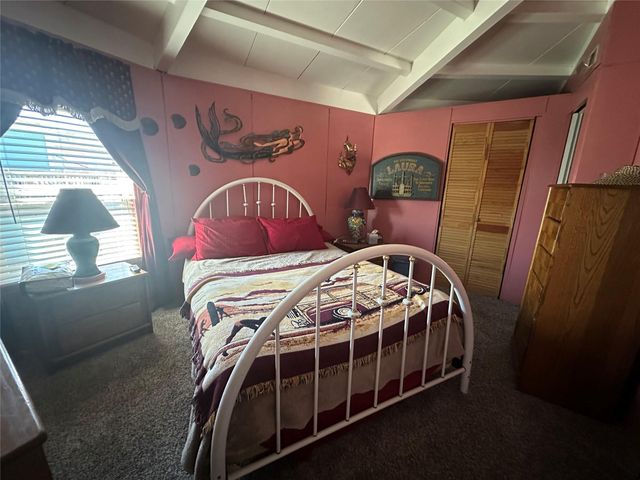 702 Seashell Drive, Surfside Beach, TX 77541