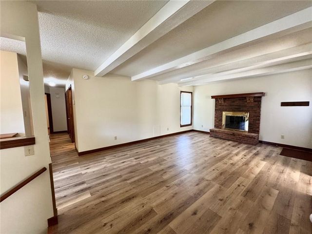 900 Summit Road, Knob Noster, MO 65336