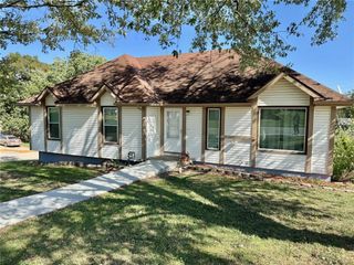 900 Summit Road, Knob Noster, MO 65336