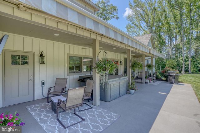 220 BLACKBIRD GREENSPRING RD, Smyrna, DE 19977
