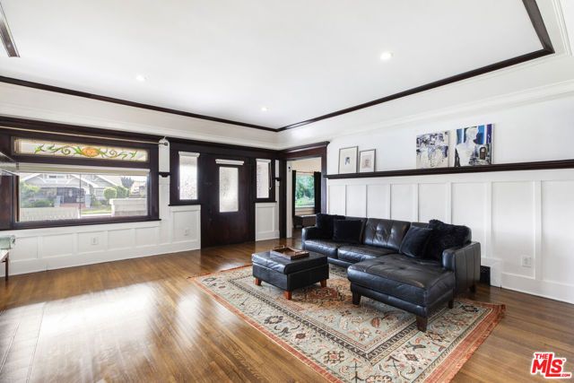 3628 Arlington Avenue, Los Angeles, CA 90018