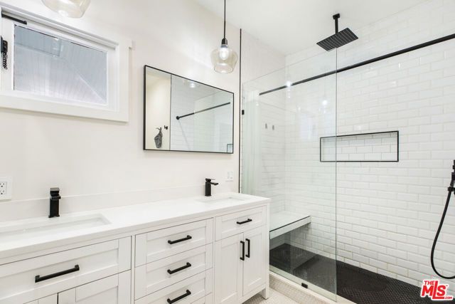 3628 Arlington Avenue, Los Angeles, CA 90018