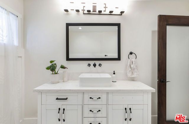 3628 Arlington Avenue, Los Angeles, CA 90018