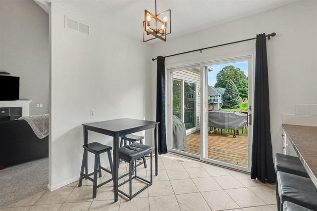 9521 Ridgecrest Drive, Zeeland, MI 49464