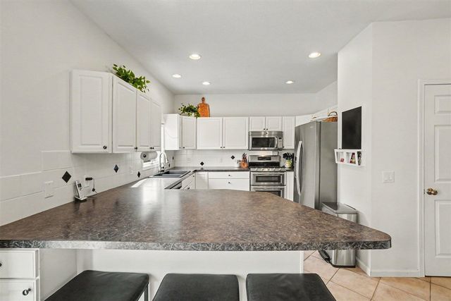9521 Ridgecrest Drive, Zeeland, MI 49464