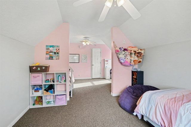 9521 Ridgecrest Drive, Zeeland, MI 49464