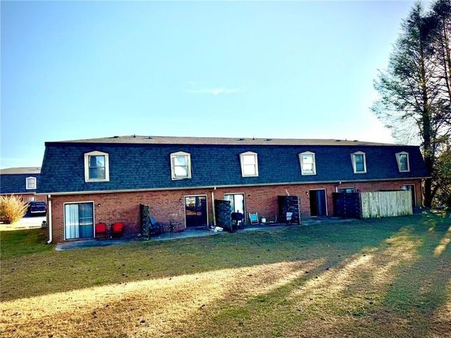 3925 Mountain View Road 3 C, Oakwood, GA 30566