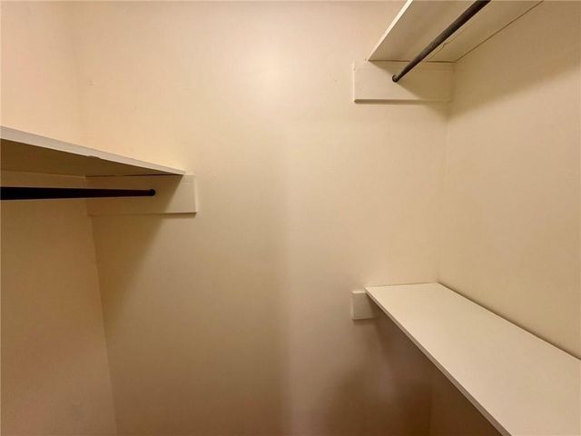 3925 Mountain View Road 3 C, Oakwood, GA 30566