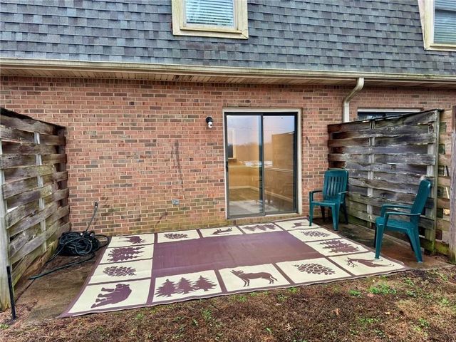 3925 Mountain View Road 3 C, Oakwood, GA 30566