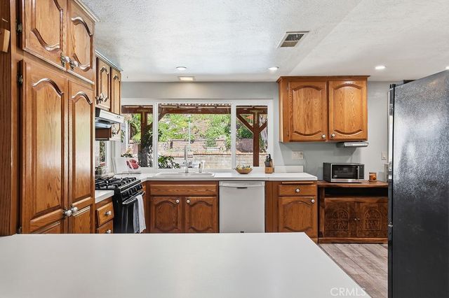 29223 Flowerpark Drive, Canyon Country, CA 91387