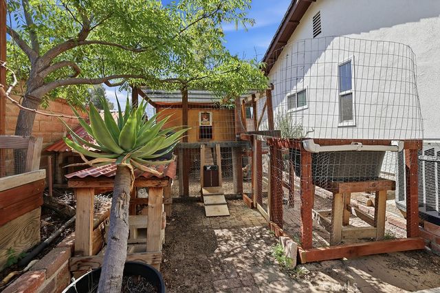 29223 Flowerpark Drive, Canyon Country, CA 91387