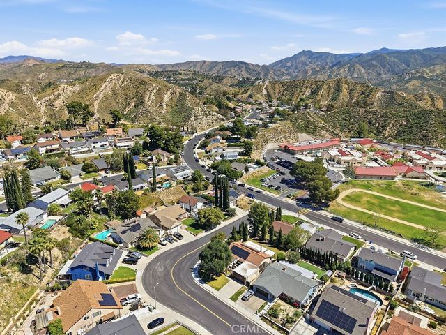 29223 Flowerpark Drive, Canyon Country, CA 91387