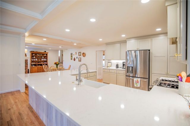 2803 N Elizabeth Avenue, Fayetteville, AR 72703