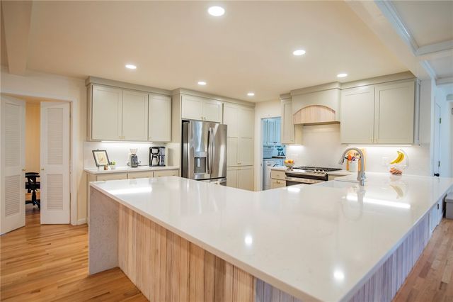 2803 N Elizabeth Avenue, Fayetteville, AR 72703