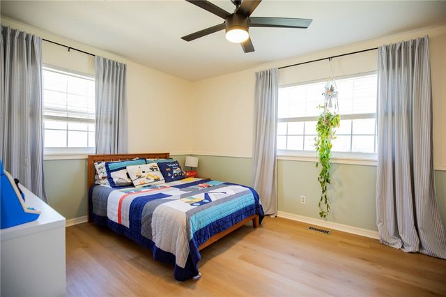 2803 N Elizabeth Avenue, Fayetteville, AR 72703