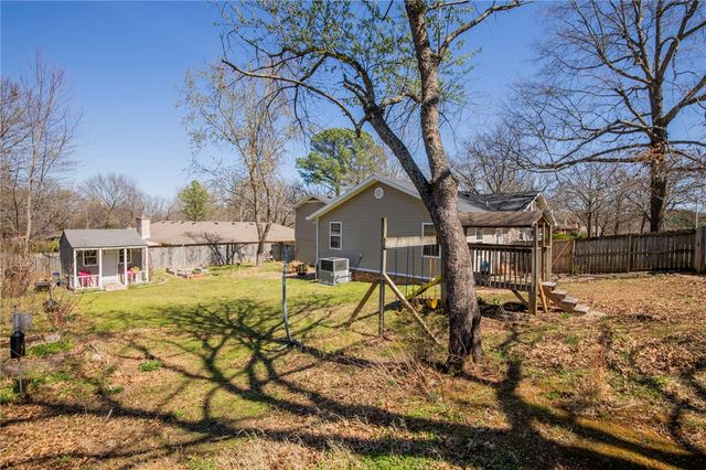 2803 N Elizabeth Avenue, Fayetteville, AR 72703