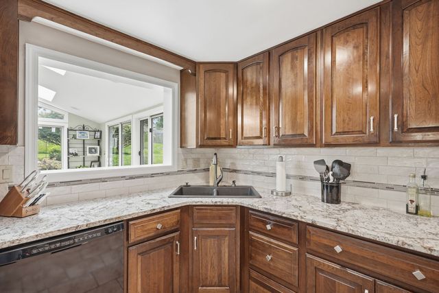 113 Farmingdale DRIVE, Marshall, PA 15090