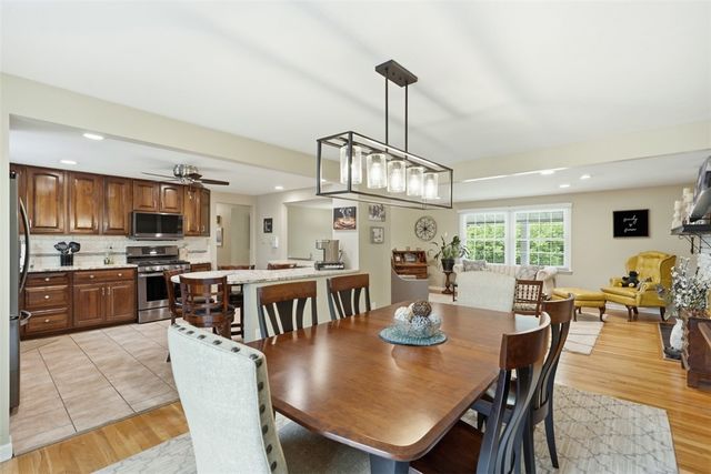 113 Farmingdale DRIVE, Marshall, PA 15090
