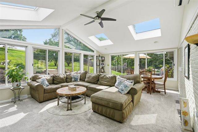 113 Farmingdale DRIVE, Marshall, PA 15090
