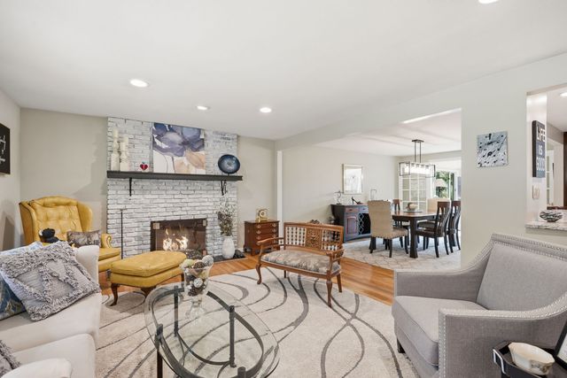 113 Farmingdale DRIVE, Marshall, PA 15090