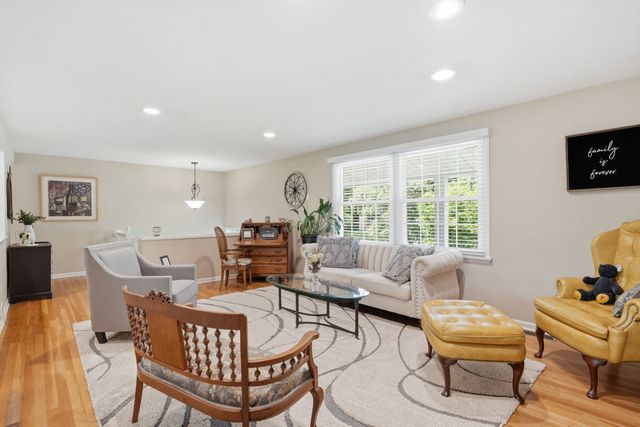 113 Farmingdale DRIVE, Marshall, PA 15090