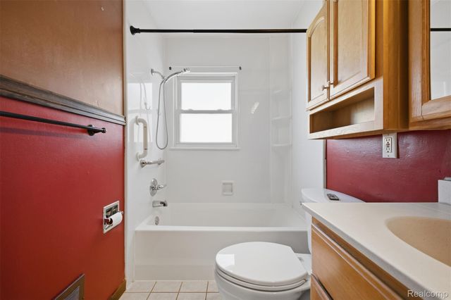1130 Electric Street, Wyandotte, MI 48192