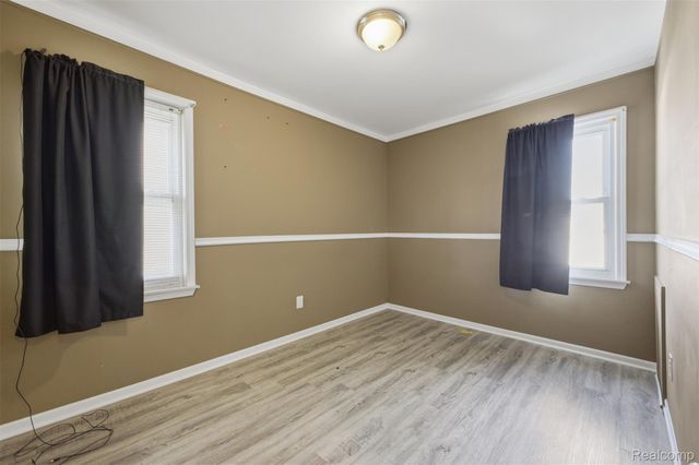 1130 Electric Street, Wyandotte, MI 48192