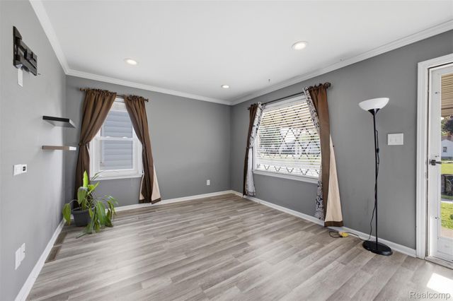 1130 Electric Street, Wyandotte, MI 48192