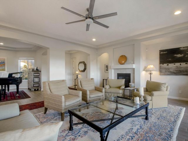 1708 Willow Canyon Trail NW, Albuquerque, NM 87120