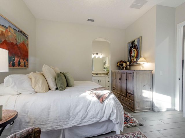1708 Willow Canyon Trail NW, Albuquerque, NM 87120