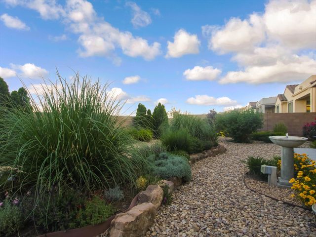 1708 Willow Canyon Trail NW, Albuquerque, NM 87120