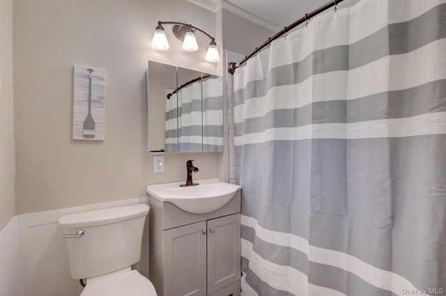 24 Jerome Drive, Farmingdale, NY 11735