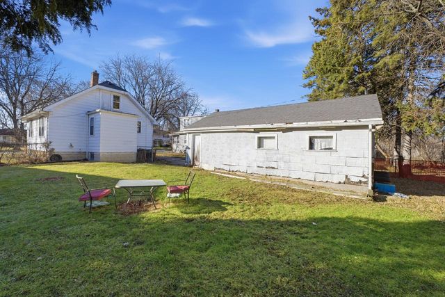 6480 N 56th STREET, Milwaukee, WI 53223