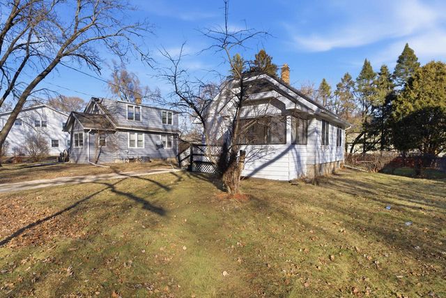 6480 N 56th STREET, Milwaukee, WI 53223