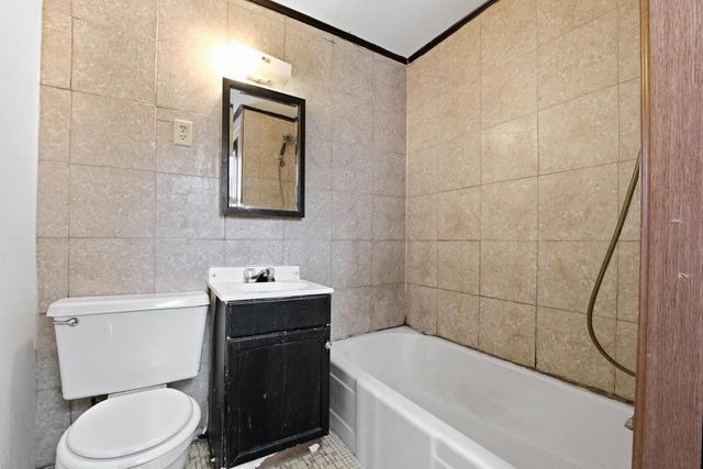 6480 N 56th STREET, Milwaukee, WI 53223