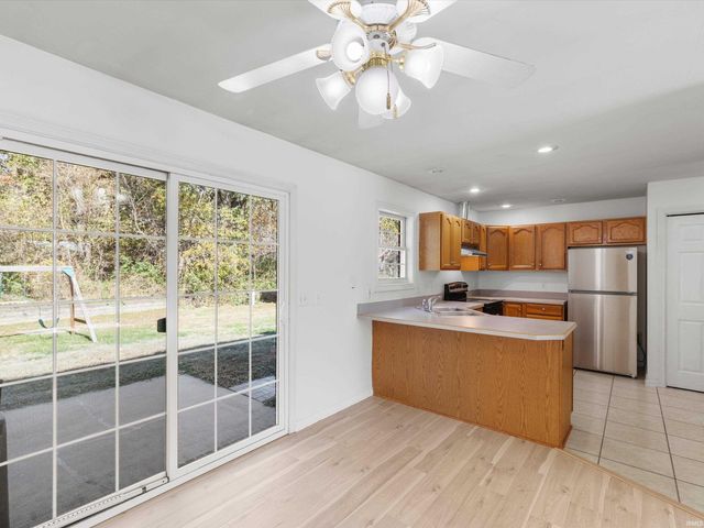 3834 Farrington Drive, Evansville, IN 47725